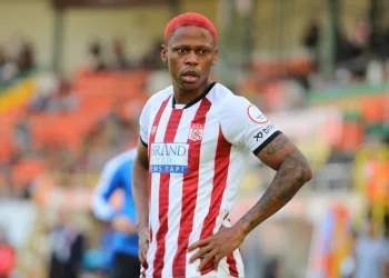 Sivasspor’da Clinton N’Jie takıma veda etti