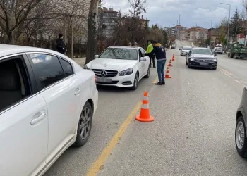 Çorum’da polis ekiplerinden şok uygulama