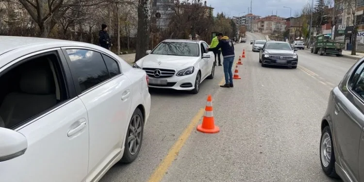 Çorum’da polis ekiplerinden şok uygulama