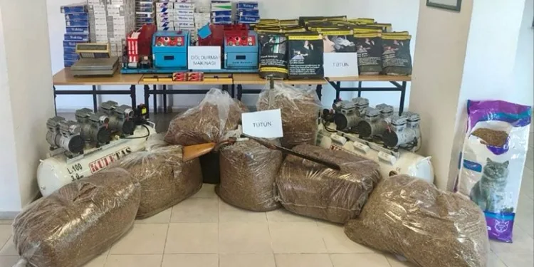 Kaçak sigara üretimi yapan evlere operasyon