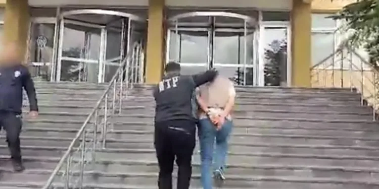 16 yıl hapis cezası bulunan şahıs polisten kaçamadı
