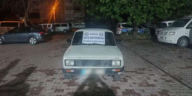Çaldığı otomobili bıraktığı yerden almaya gelince polise yakalandı