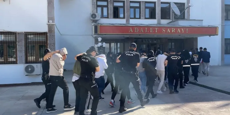 Tunceli’de 50 milyon liralık vurgun yapan çeteye operasyon