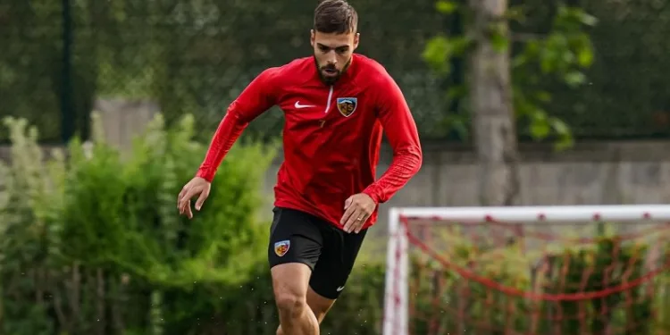 Kayserispor, Cardoso ile sözleşme yeniledi