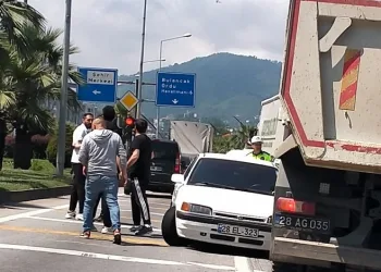 Karadeniz Sahil Yolu’nda kaza ucuz atlatıldı