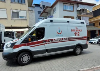 Kaza yapan motosiklet sürücüsü hastanelik oldu