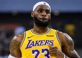 Lebron James! Kafaları karıştırdı