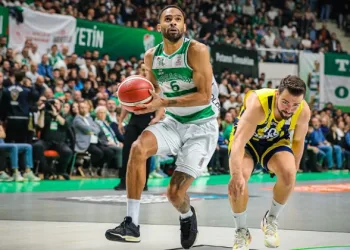 Bursaspor İnfo Yatırım ikinci uzatmada yıkıldı