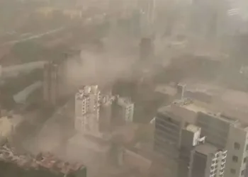 Hindistan’ı fırtına vurdu: 8 ölü, 59 yaralı