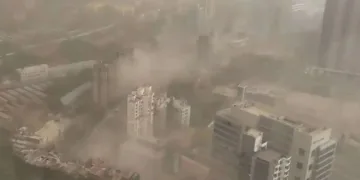 Hindistan’ı fırtına vurdu: 8 ölü, 59 yaralı