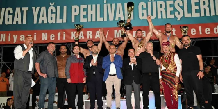 Manavgat’ta Başpehlivan İsmail Balaban