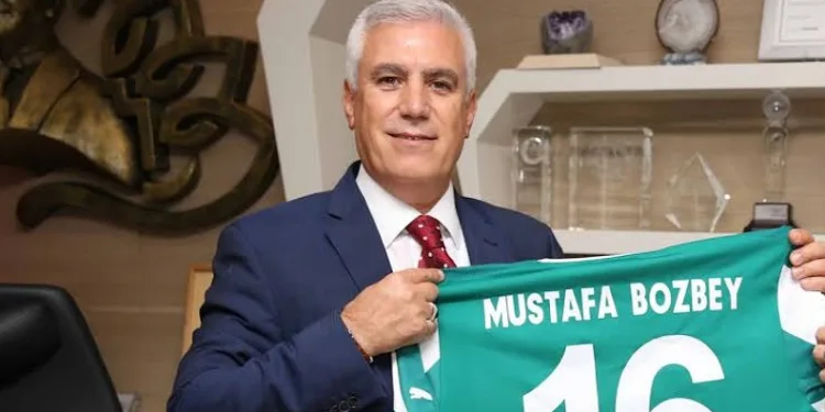 Mustafa Bozbey’den tepki çeken paylaşım