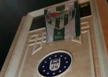 Bursaspor bayrağı Büyükşehir Belediyesi’nde