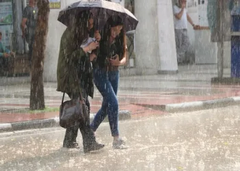 Manisa’ya gök gürültülü sağanak yağış uyarısı