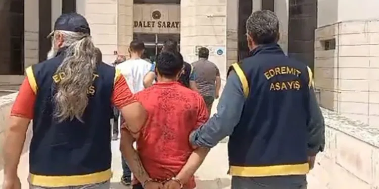 Berberi öldüren şahıs motosikletle kaçarken yakalandı