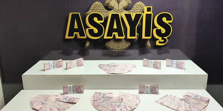 220 bin TL dolandırıcılık yapan şahıslar polisten kaçamadı