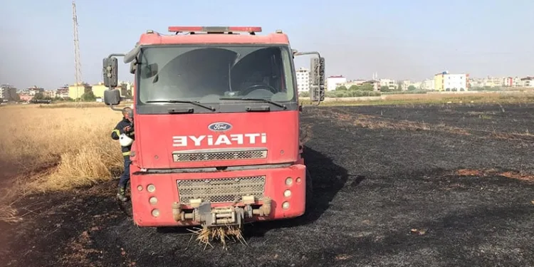 Reyhanlı’da buğday tarlasında yangın