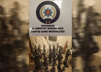 500 bin TL değerinde ev eşyası çalan 4 şüpheliden 2’si tutuklandı
