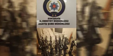 500 bin TL değerinde ev eşyası çalan 4 şüpheliden 2’si tutuklandı