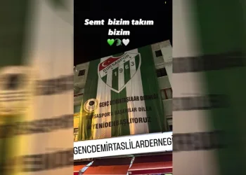 Demirtaş’a dev Bursaspor bayrağı