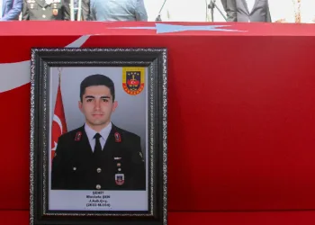 Antalyalı şehidin son türküsü duygulandırdı