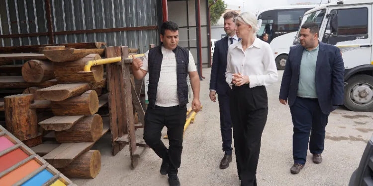 Başkan Subaşı, çalışanları ziyaret etti