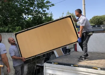 Yunusemre Belediyesi vatandaşın yardımına koşuyor