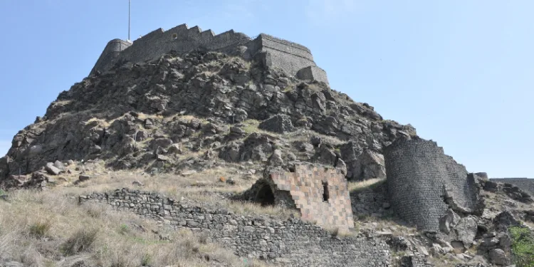 ‘Gürcü Kilisesi’ talan edildi