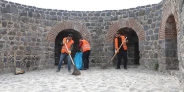 Diyarbakır’da tarihi mekanlar temizlendi