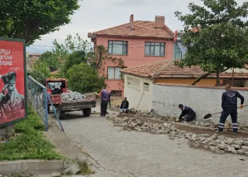 Balıkesir Sındırgı’da bahar temizliği