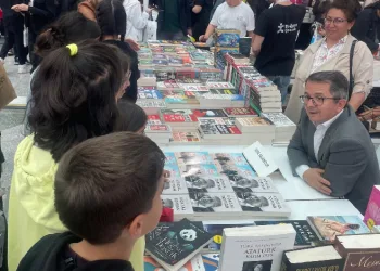 Gazeteci Salantur, okurlarıyla buluştu