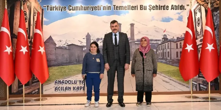 Vali Çiftçi, Kısmet Pala’yı makamında ağırladı