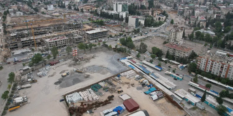 Ağır hasarlı binaların yıkımı yükseliyor