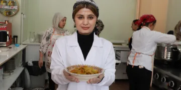 Gastronomi atölyesinde aşçılar yetiştiriliyor