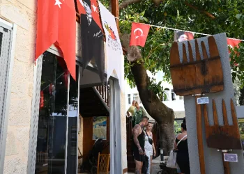 Kültür Evi’ne ilk turist kafilesi geldi