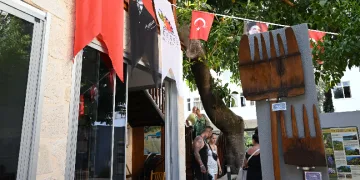 Kültür Evi’ne ilk turist kafilesi geldi