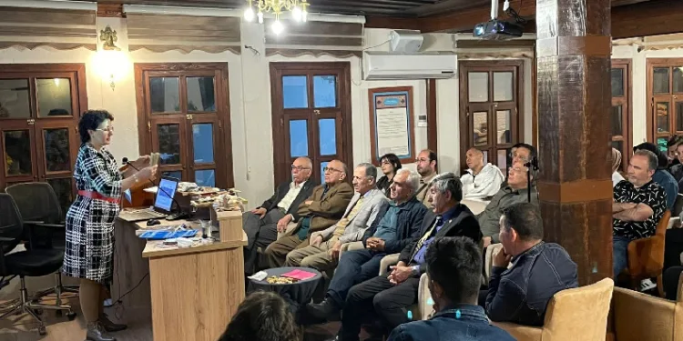 Yüzlerce Anadolu oyunu unutulmak üzere