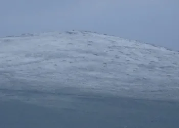 Ardahan’da Mayıs’ta kar sürprizi