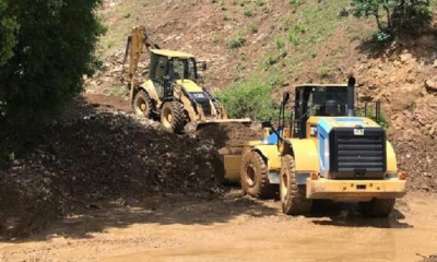 Heyelan nedeniyle kapanan yollar açıldı