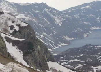 Krater Gölü’nde kartpostallık görüntüler