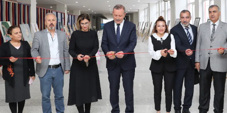 Bitlis Eren Üniversitesi’nde sanat rüzgarı