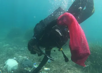 Deniz dibi temizliği yapıldı
