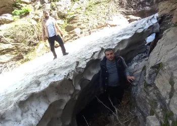 Kar tünelleri buzdan mağaraları andırıyor