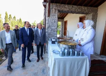 Meram Şehir ve Yaşam Kültürü Müzesi açıldı