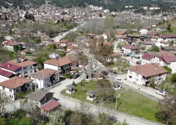 Osmanlının izi, zamana karşı direniyor