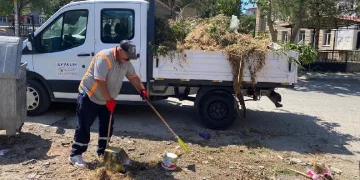 Ayvalık’ta genel temizlik yapılıyor