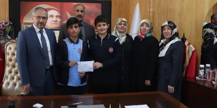 Elazığ’da Filistin için bağışlar devam ediyor