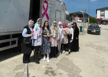 Mobil kanser tarama tırı köy köy geziyor