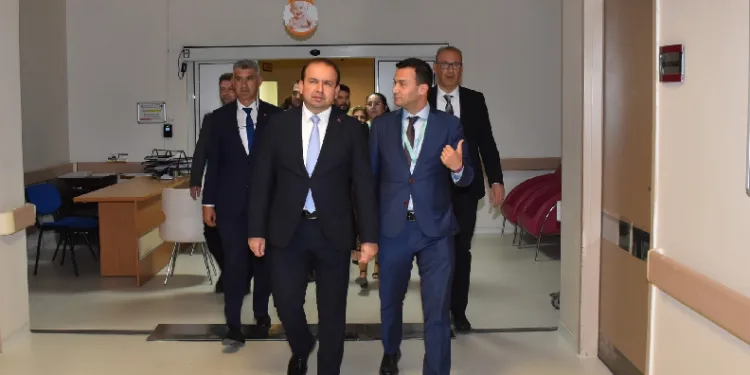 Müdür Şenkul, sağlık hizmetlerini yerinde inceledi