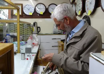45 yıldır zamana ayar veriyor